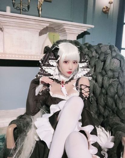 一直喝水不让尿捂着小肚子_BD英语免费电视剧